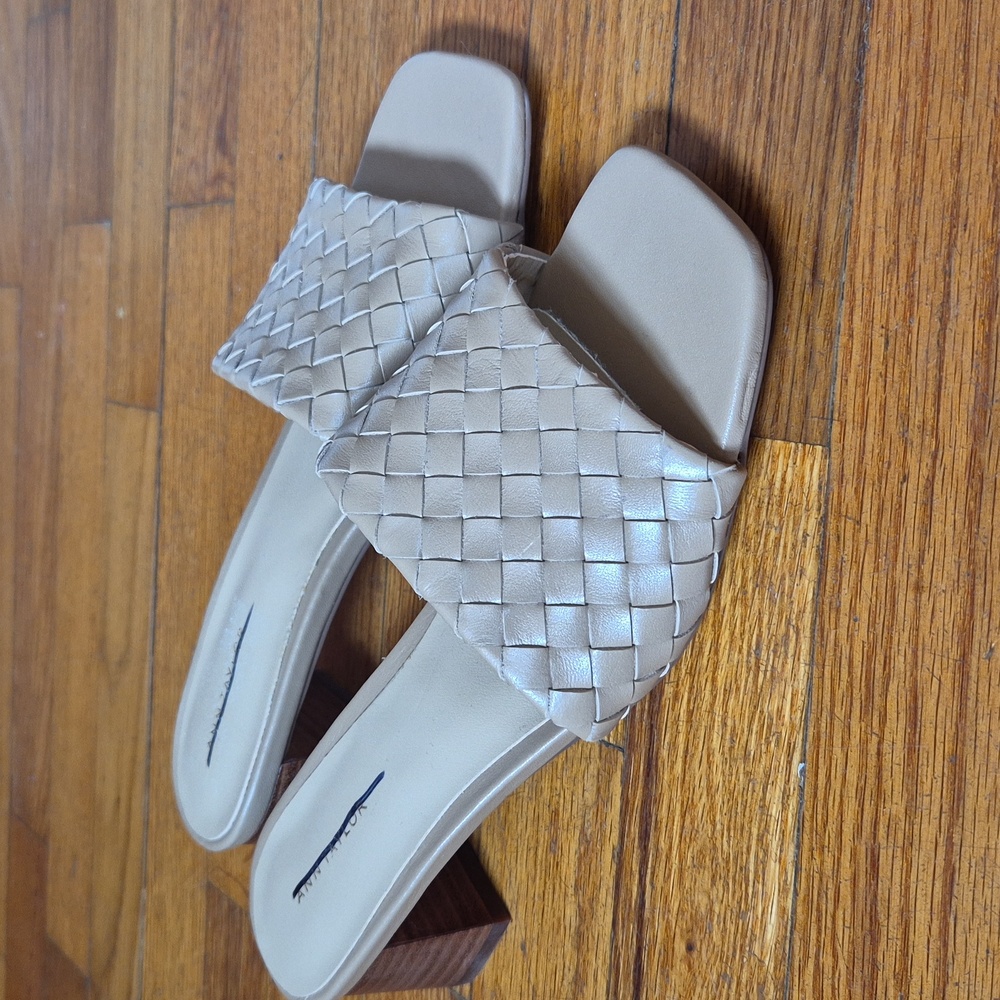 Woven Slide Sandals in Beige - Women - Picture 7 of 13
